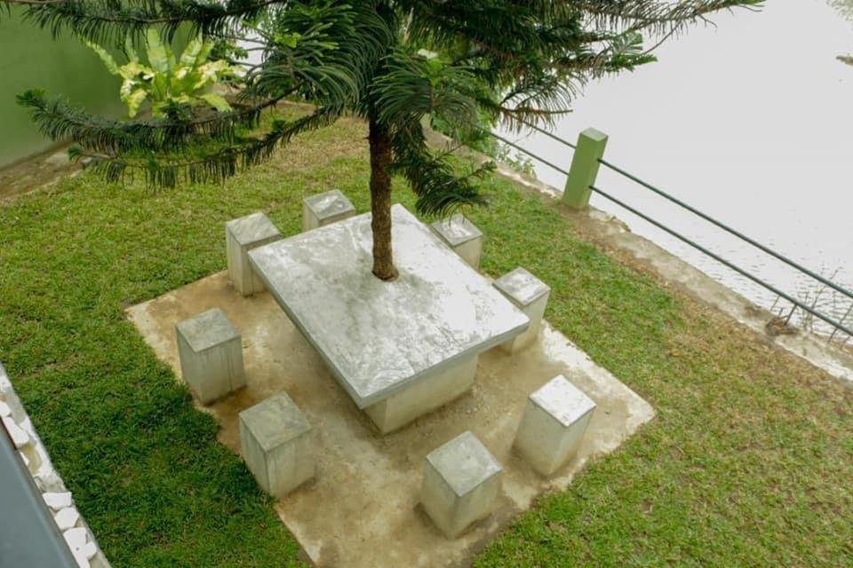 Sadhara River View Lodge Kandy Buitenkant foto