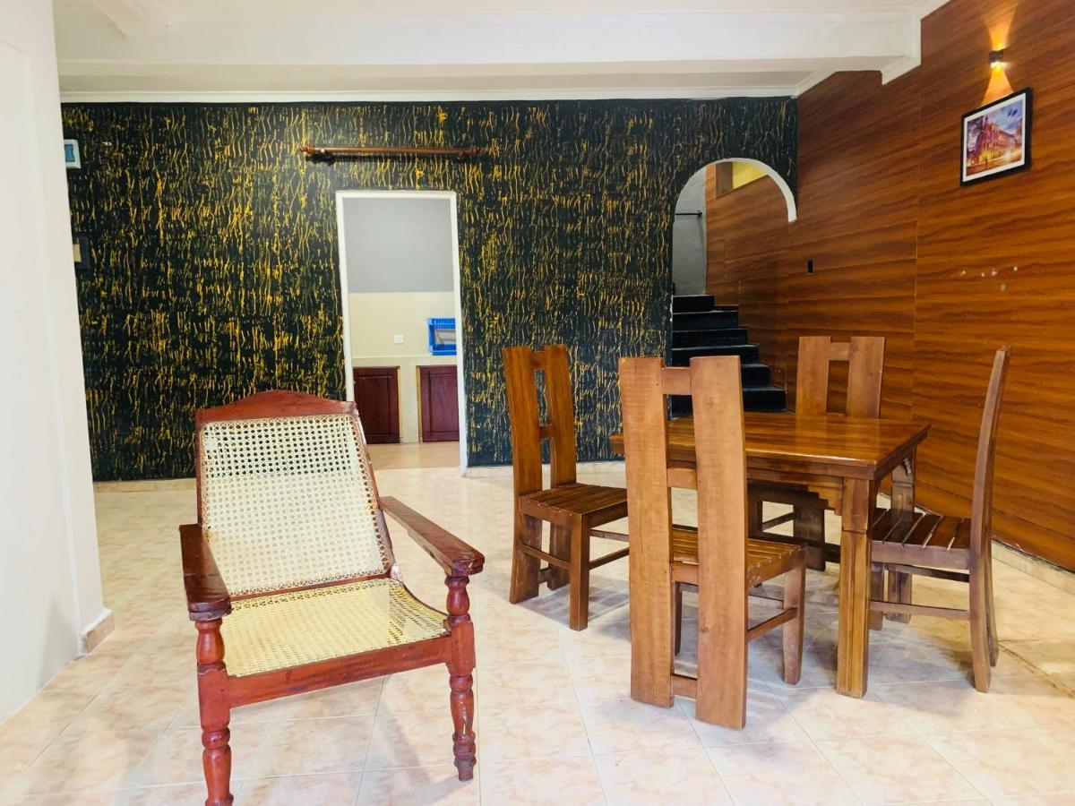 Sadhara River View Lodge Kandy Buitenkant foto