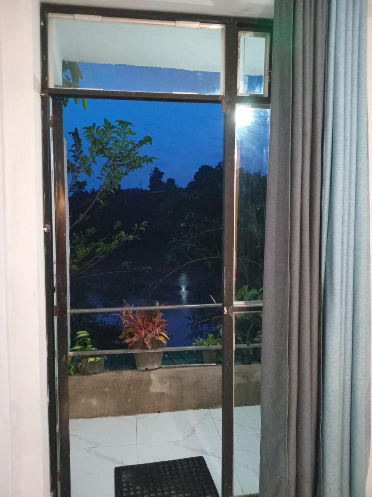 Sadhara River View Lodge Kandy Buitenkant foto