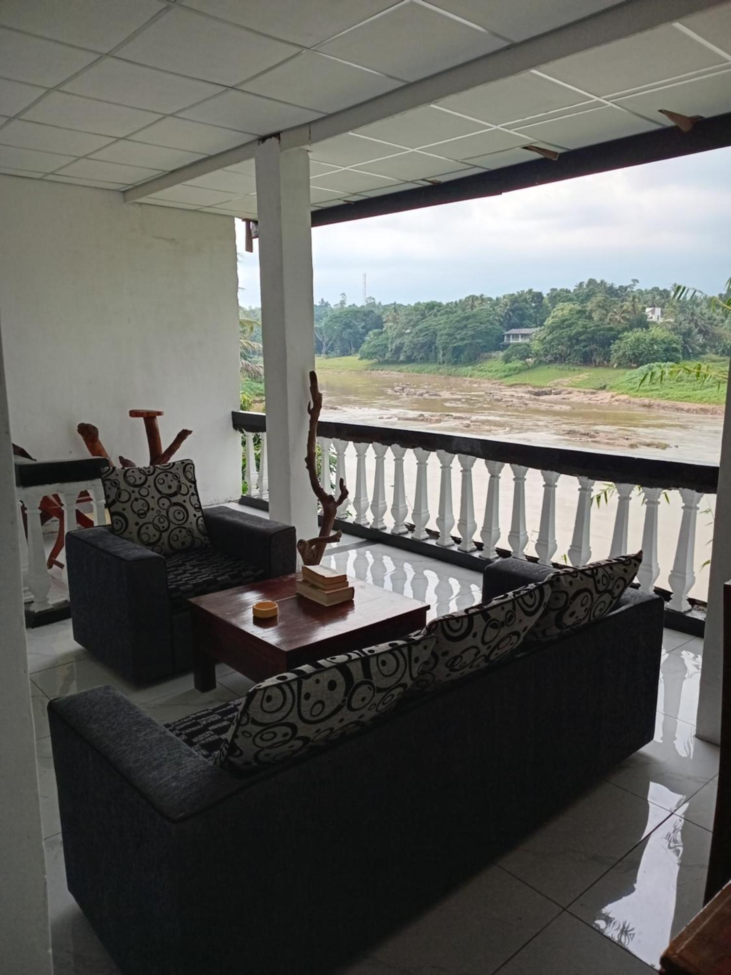 Sadhara River View Lodge Kandy Buitenkant foto